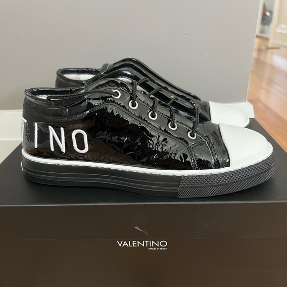 Valentino sneakers - Picture 2 of 6